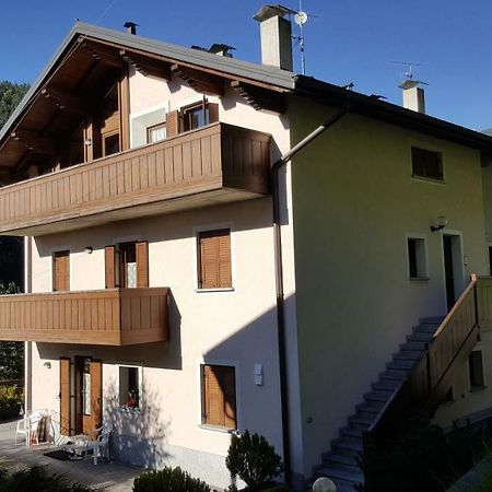 Casa Grazia Lejlighed Isolaccia Eksteriør billede