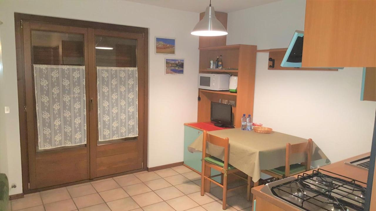 Casa Grazia Lejlighed Isolaccia Eksteriør billede